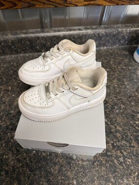Nike Airforce 1 Kids White Low-Top Sneakers 9c